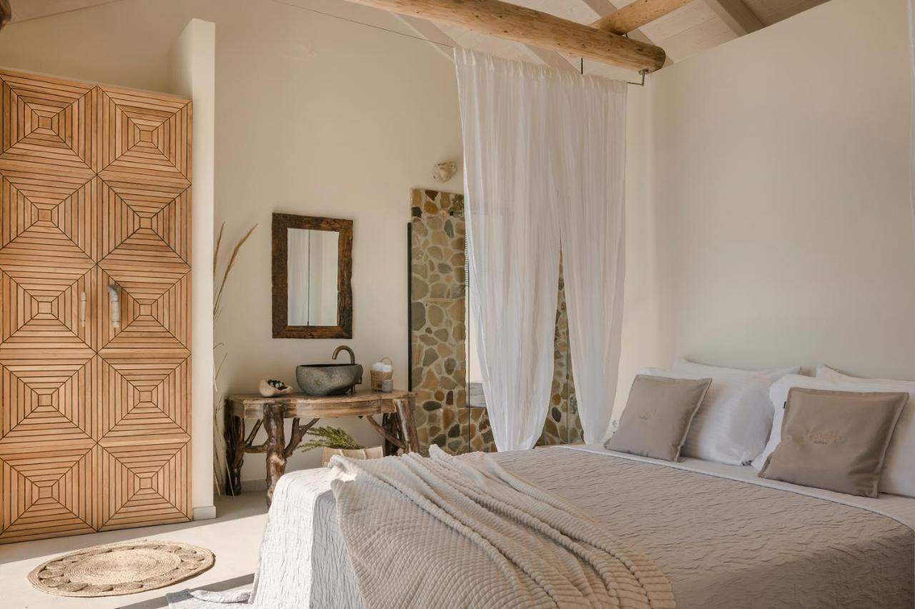Spathes Suites Kefalonia - Luxury Suites Radzaklí Kültér fotó